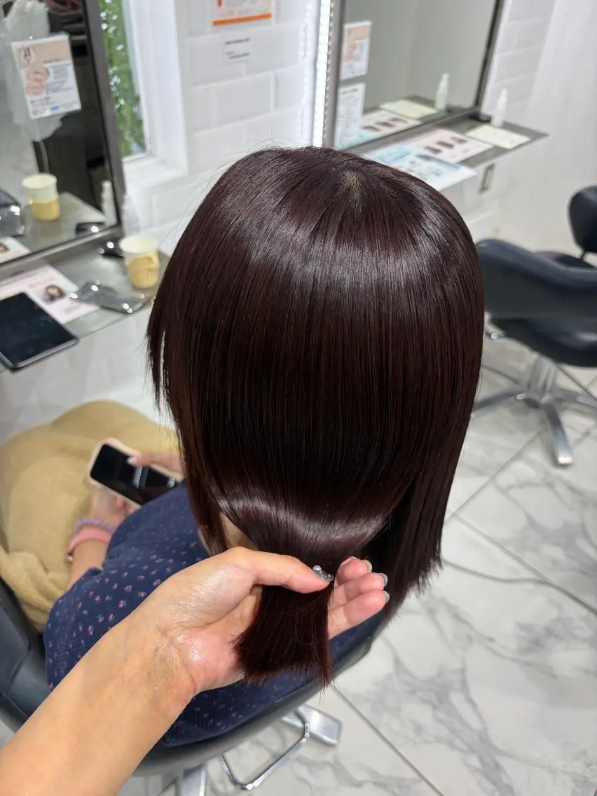 セミロング 縮毛矯正 🫧透明感カラー 🫧Aoiのヘアスタイル