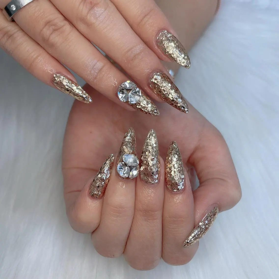 ネイル ロングネイル ハンドネイル Kayo 💅のネイルデザイン