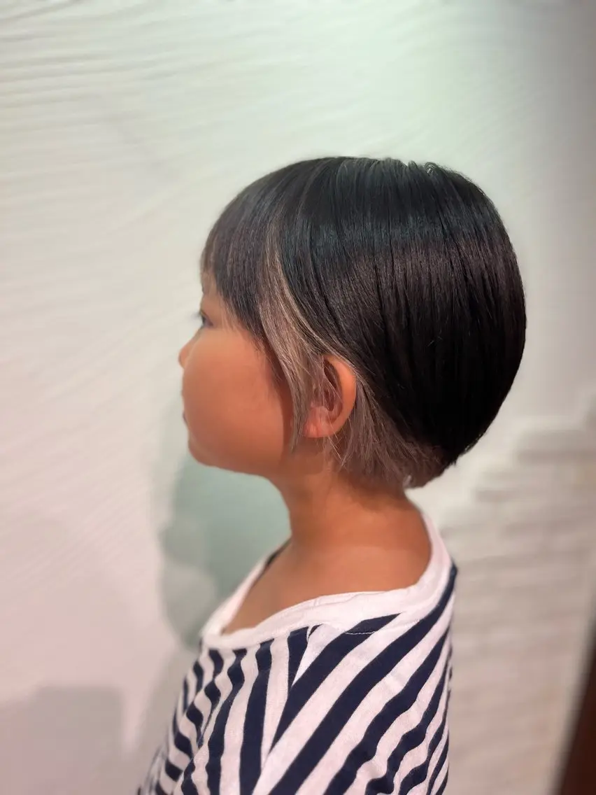 カラー キッズ ベージュカラー インナーカラー 渋田 唯のヘアスタイル
