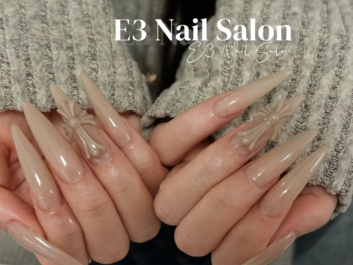 ネイル 桜ネイル フレンチネイル ジェルネイル ガラスフレンチ グラデーション ハンドネイル E3 Nail Salonのネイルデザイン