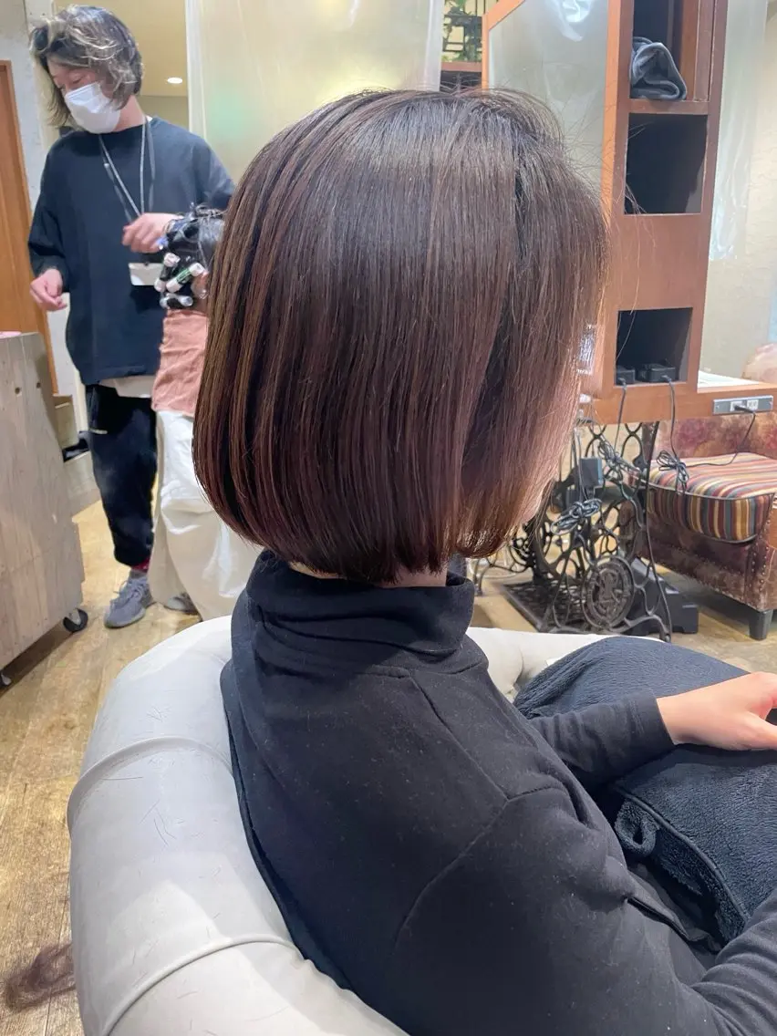 ミディアム カット ヘアカラー Attirer Kaiのヘアスタイル