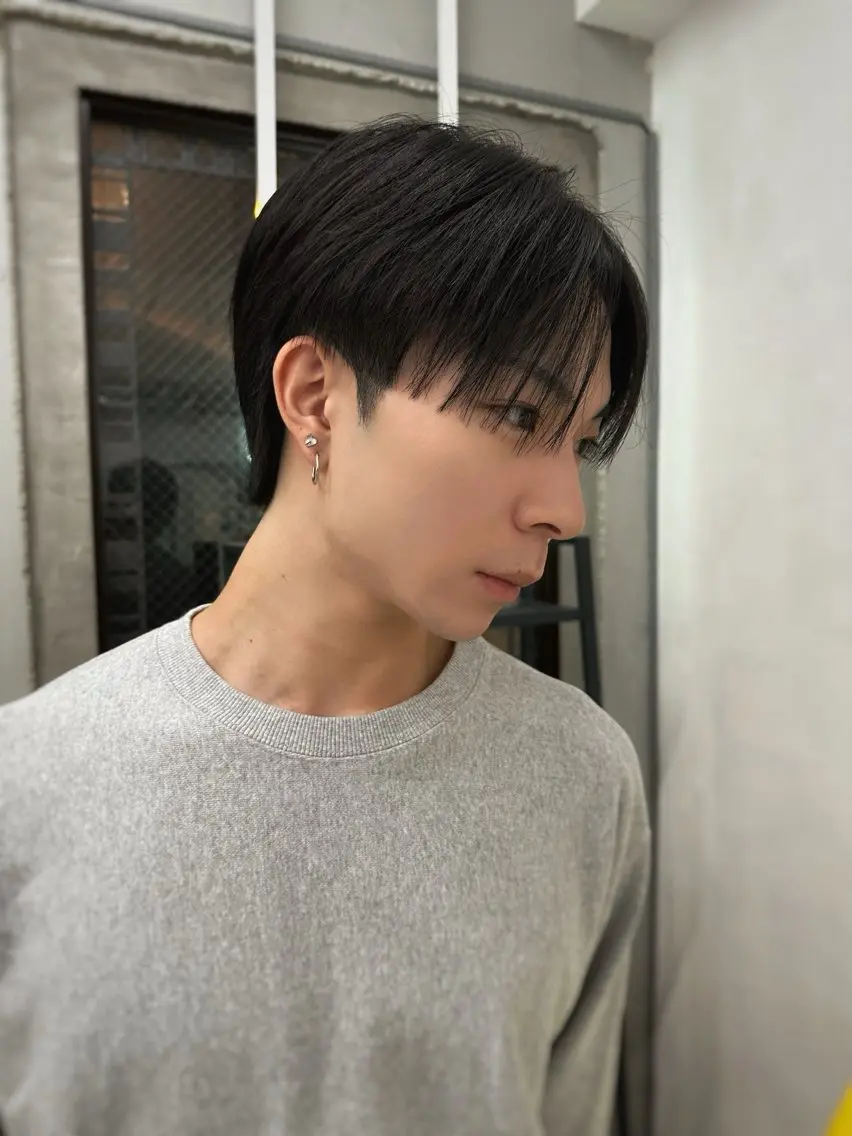 ミディアム パーマ メンズ センターパート 学生(メンズ向け) 学生 縮毛矯正 ストレートパーマ 🧃Kawakami kotomi🧃のヘアスタイル