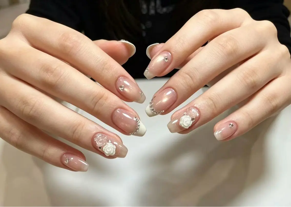 ネイル ハンドネイル CHERIR AKIのネイルデザイン
