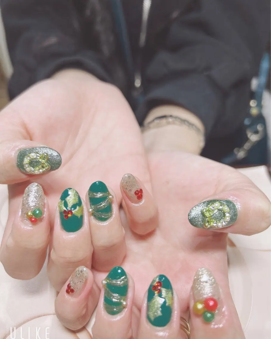 ネイル 冬ネイル クリスマス ハンドネイル 吉野✨ ネイルデザイナー✨のネイルデザイン