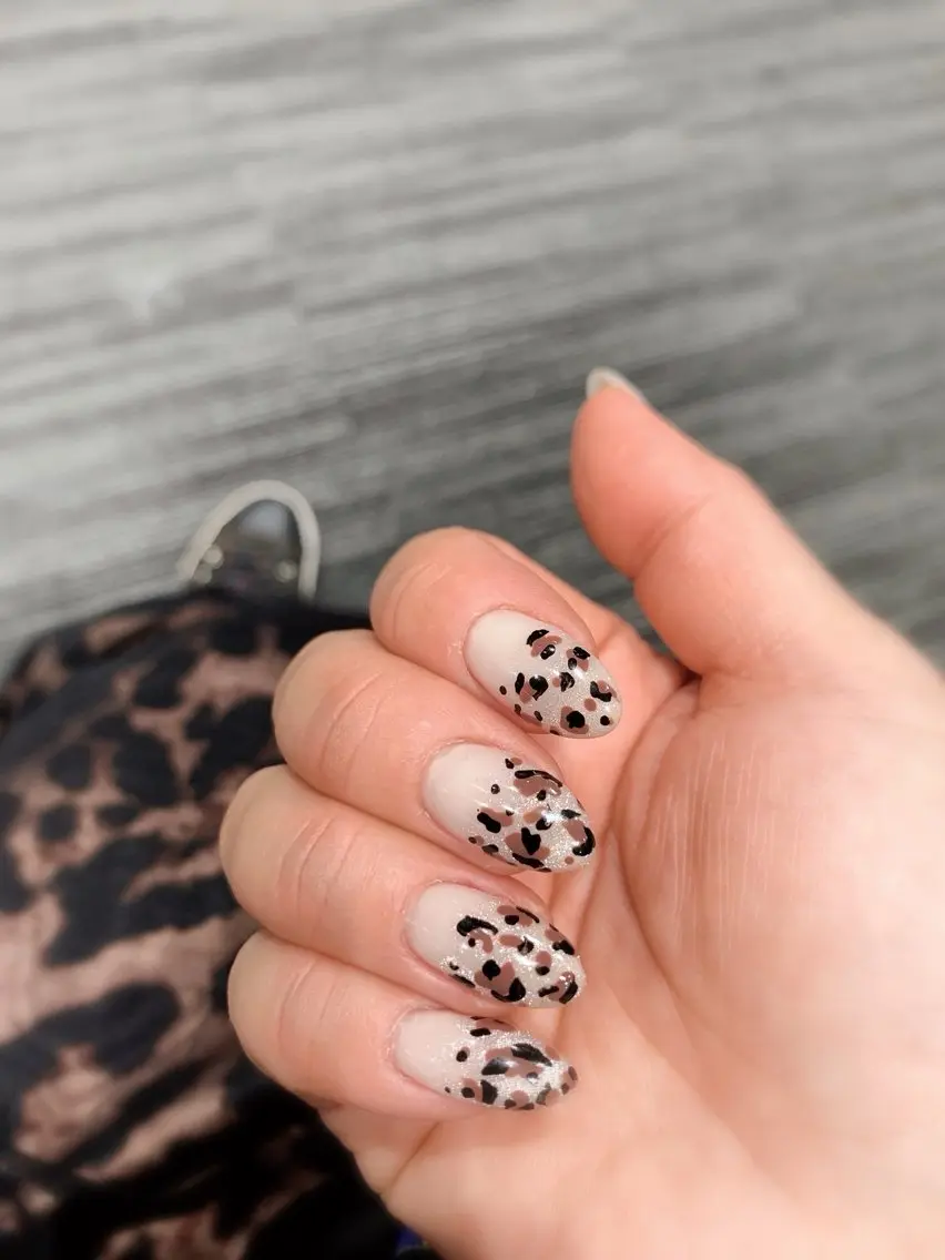 ネイル マグネットネイル ハンドネイル NAIL__ KOKOのネイルデザイン