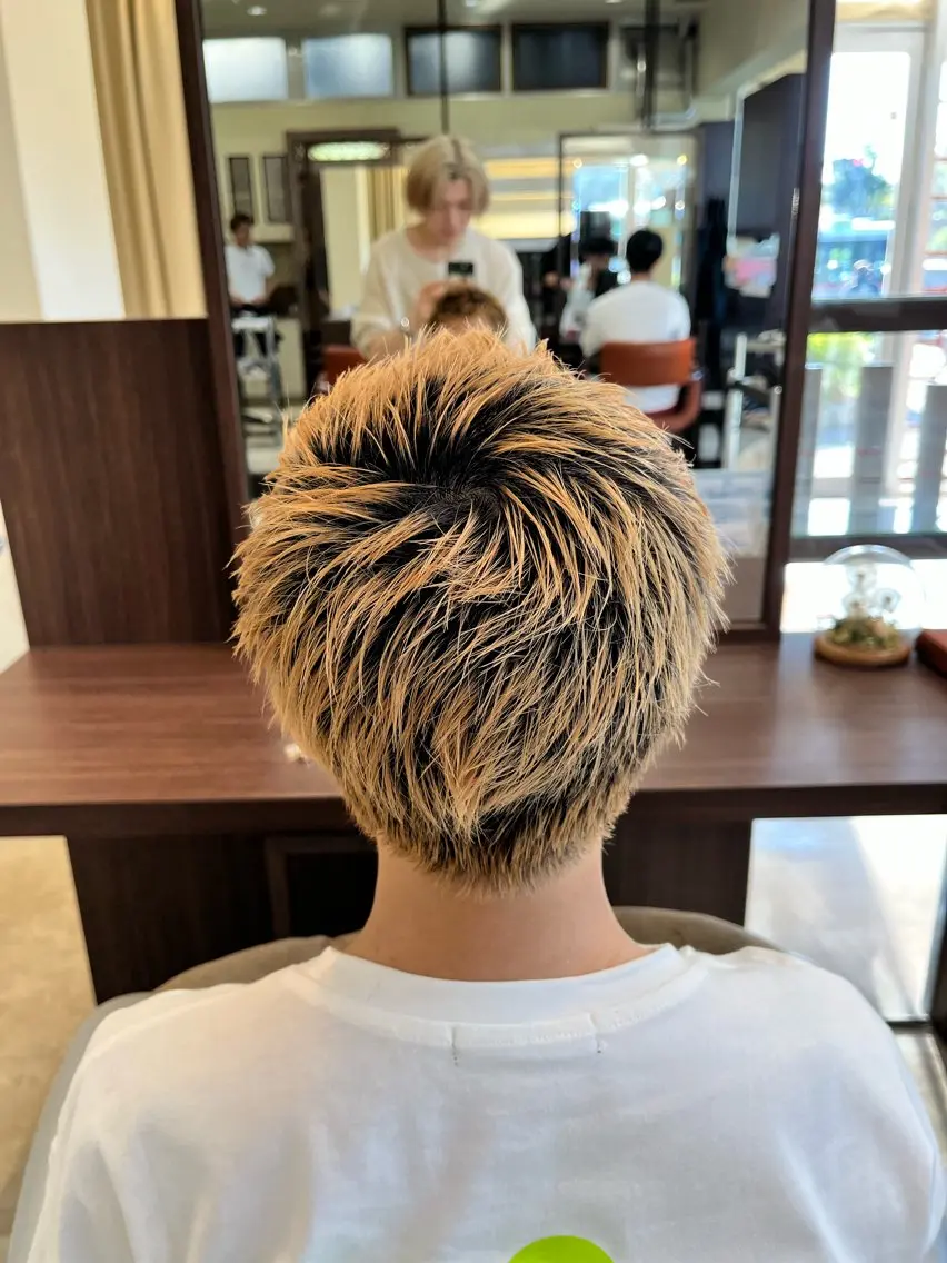 ショート カラー メンズ ショートヘア 🧊メンズ特化🧊 高木航希のヘアスタイル