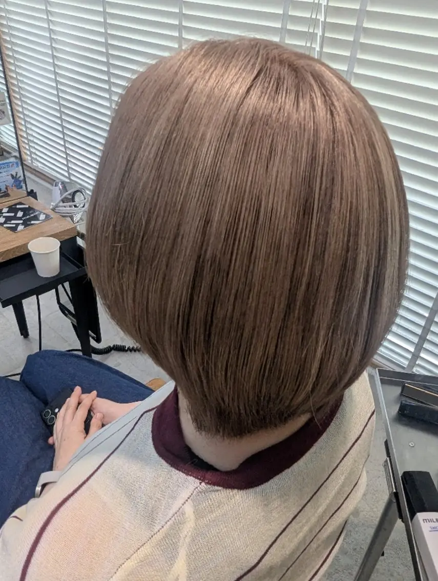 カラー ヘアカラー 小林 潔美のヘアスタイル