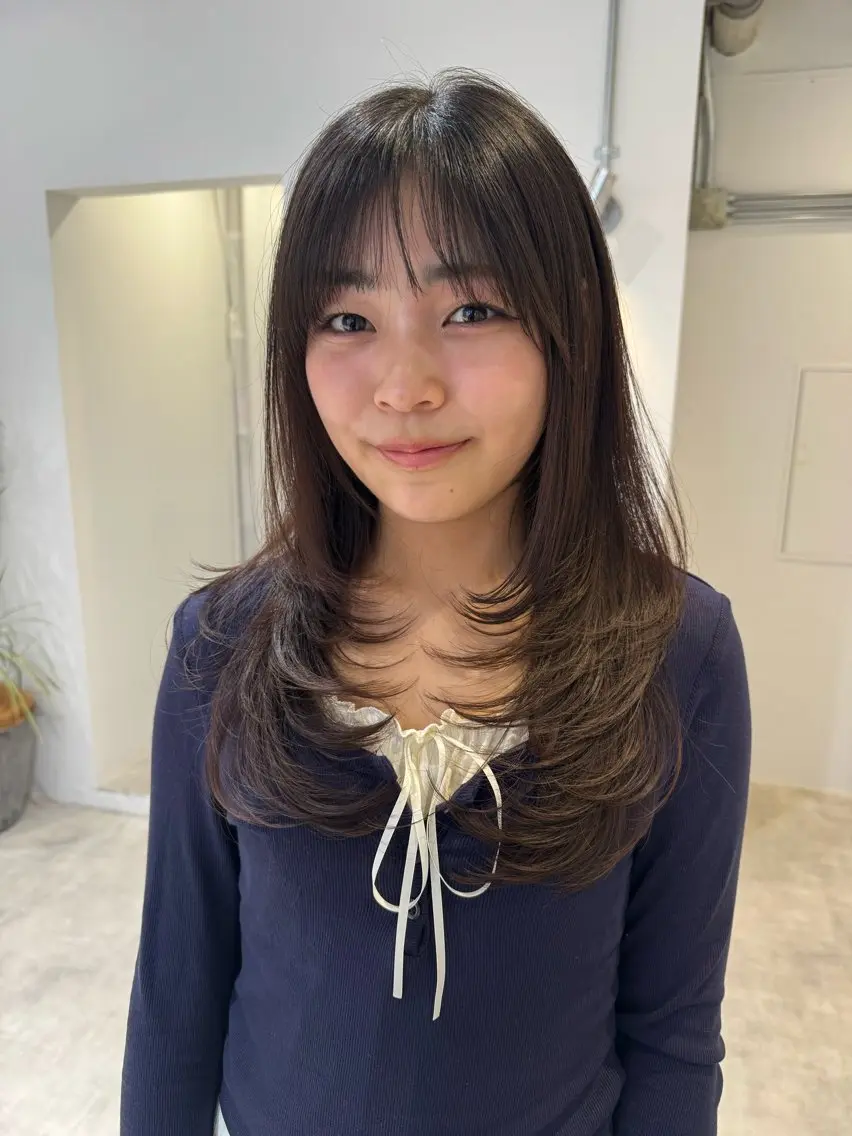 セミロング カット ヘアカラー トリートメント レイヤーカット 鈴木駿介のヘアスタイル