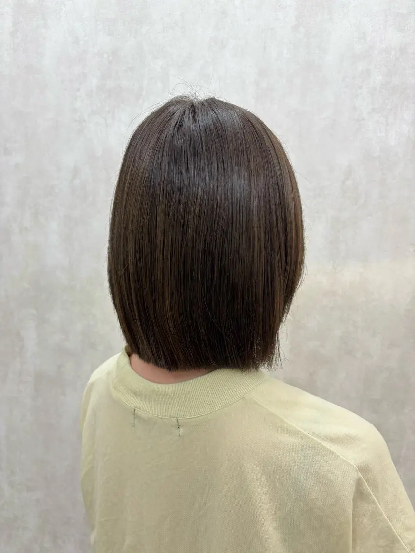 カラー ベージュカラー オリーブベージュ ヘアカラー 梅原 結唯のヘアスタイル