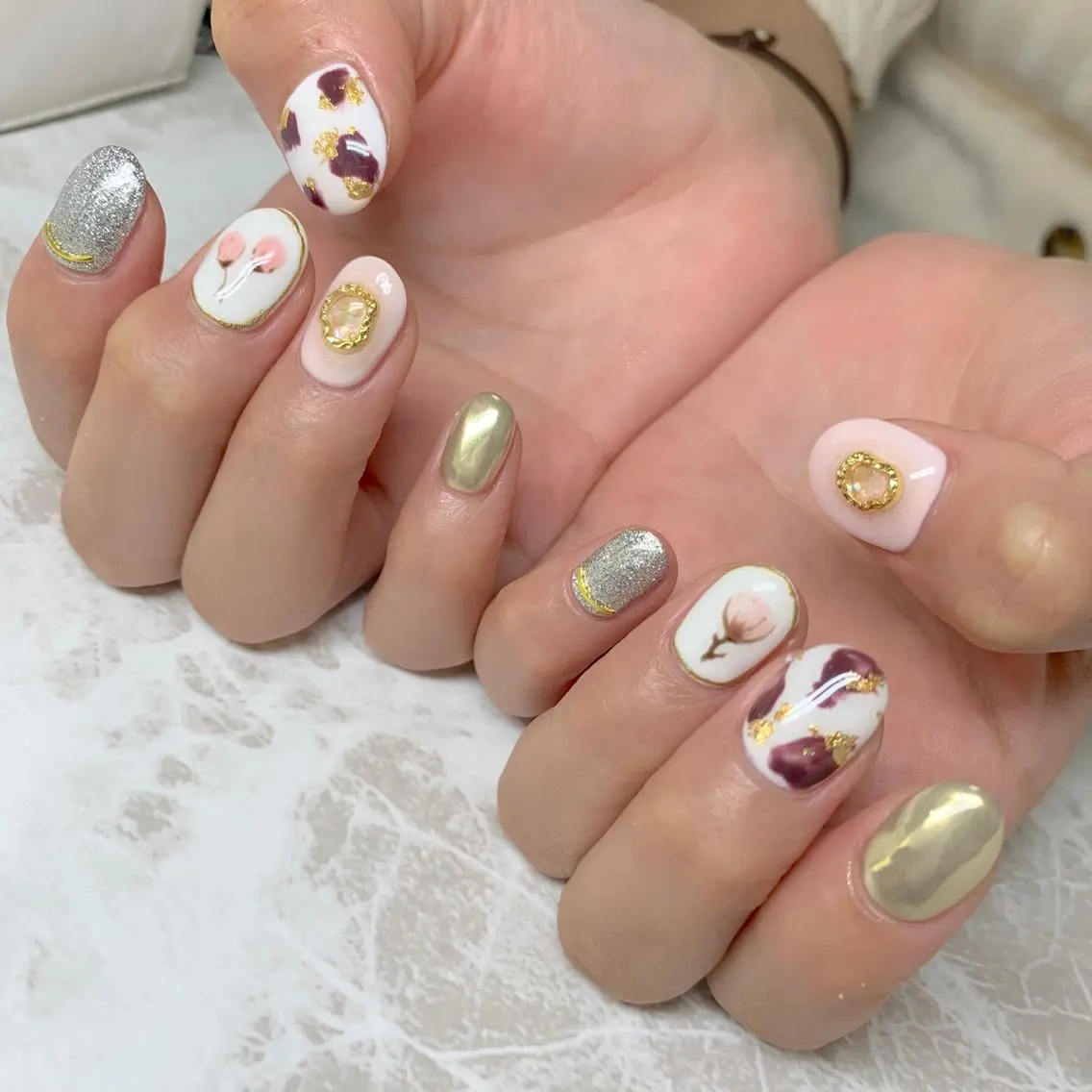 ネイル アートネイル ハンドネイル ハンドケア LULU LIMAのネイルデザイン