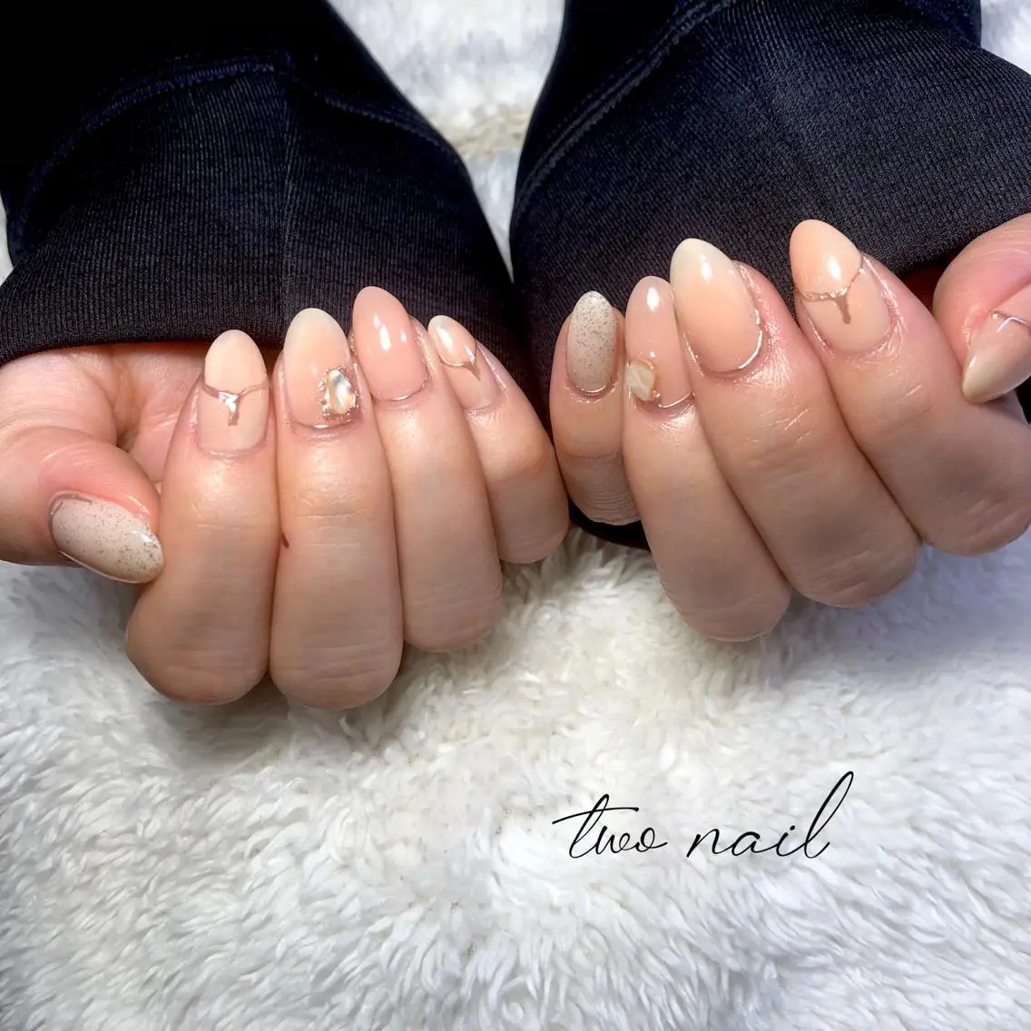 ネイル アートネイル フットネイル ハート ニュアンスネイル ホワイト two nailのネイルデザイン