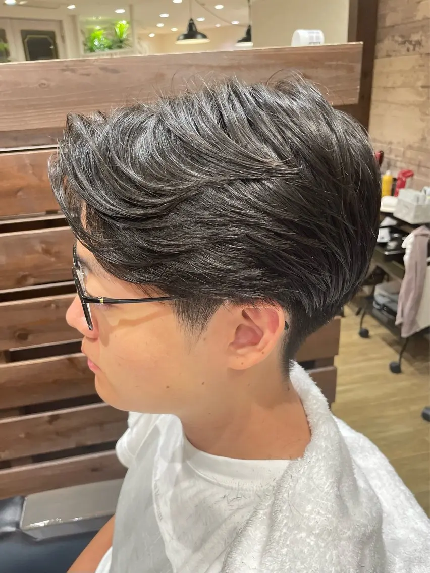 メンズ 勝 愛未菜のヘアスタイル