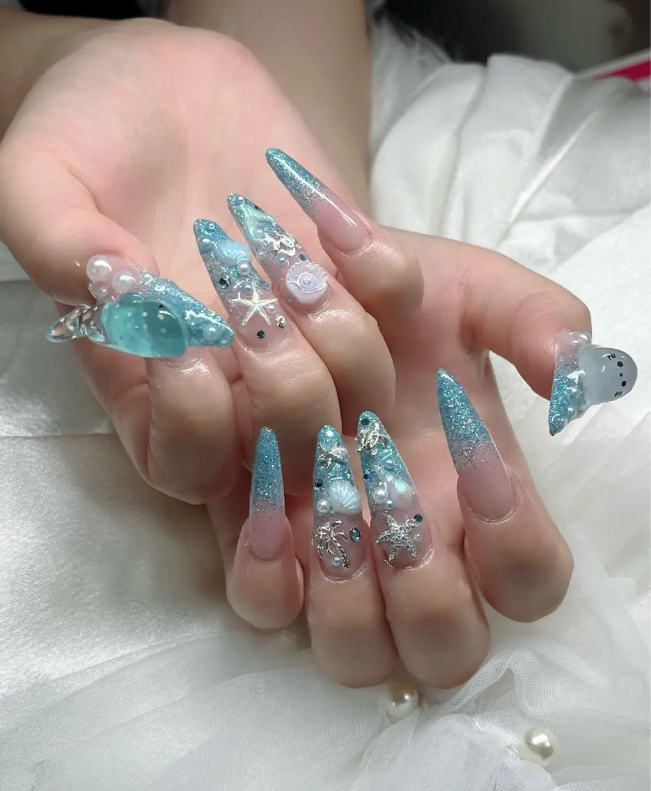 ネイル ハンドネイル YOLO NAILのネイルデザイン