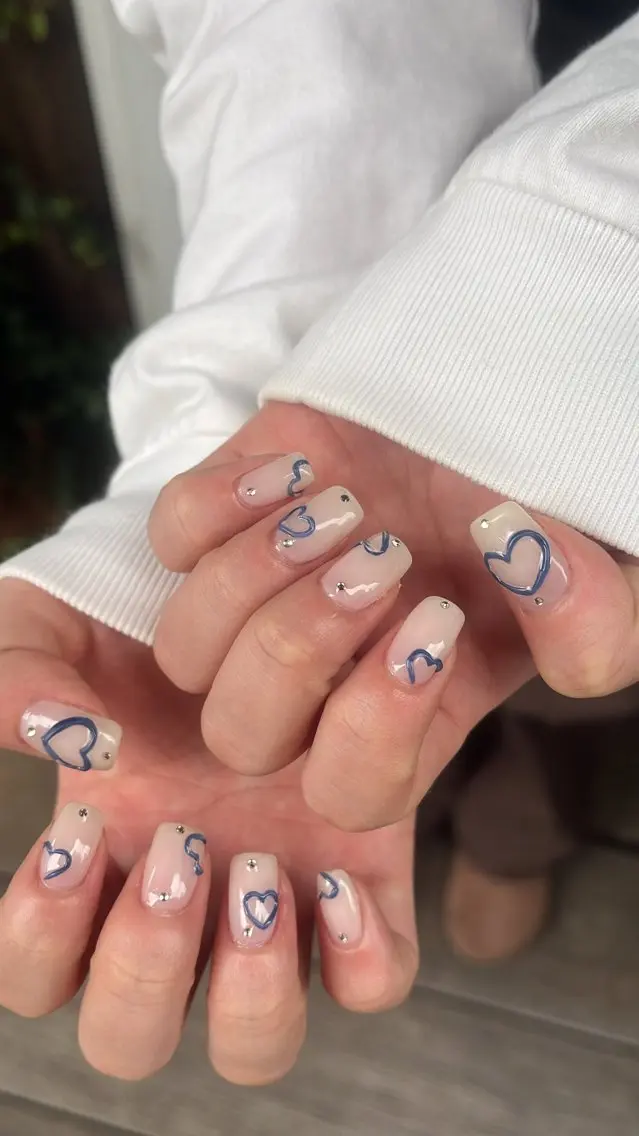 ネイル ニュアンスネイル シンプルネイル ハンドネイル SAKU nail 作島茜のネイルデザイン