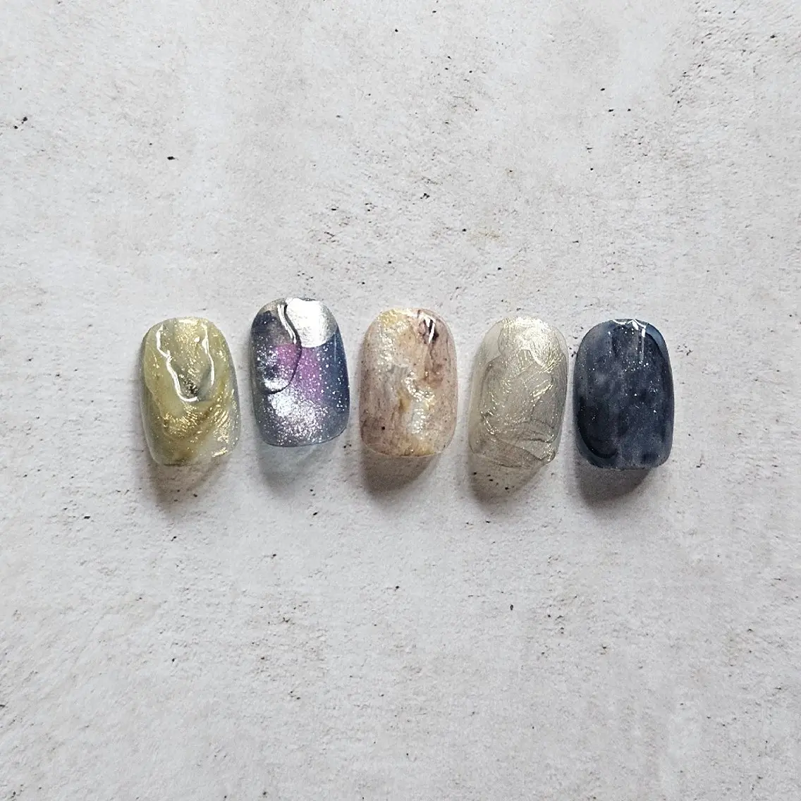 ネイル マグネットネイル ニュアンスネイル 春ネイル ハンドネイル Nailsalon manoのネイルデザイン