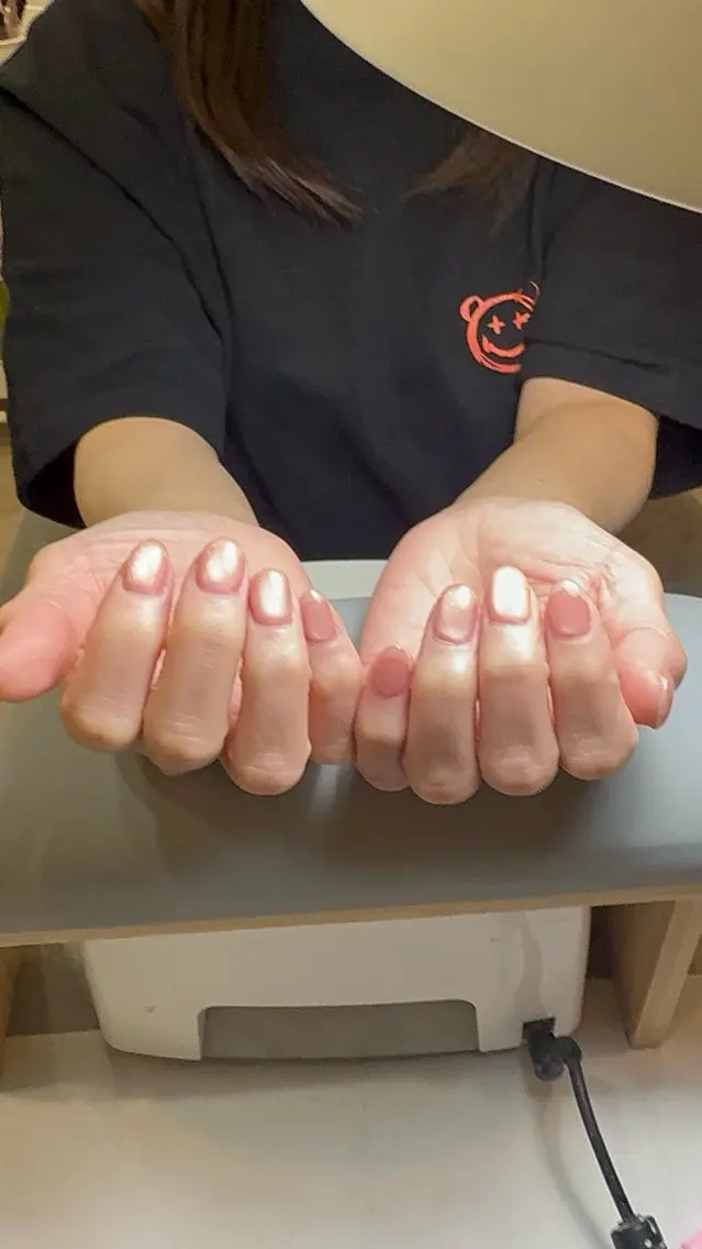 ショート Glossynail 〜爪屋〜のネイルデザイン
