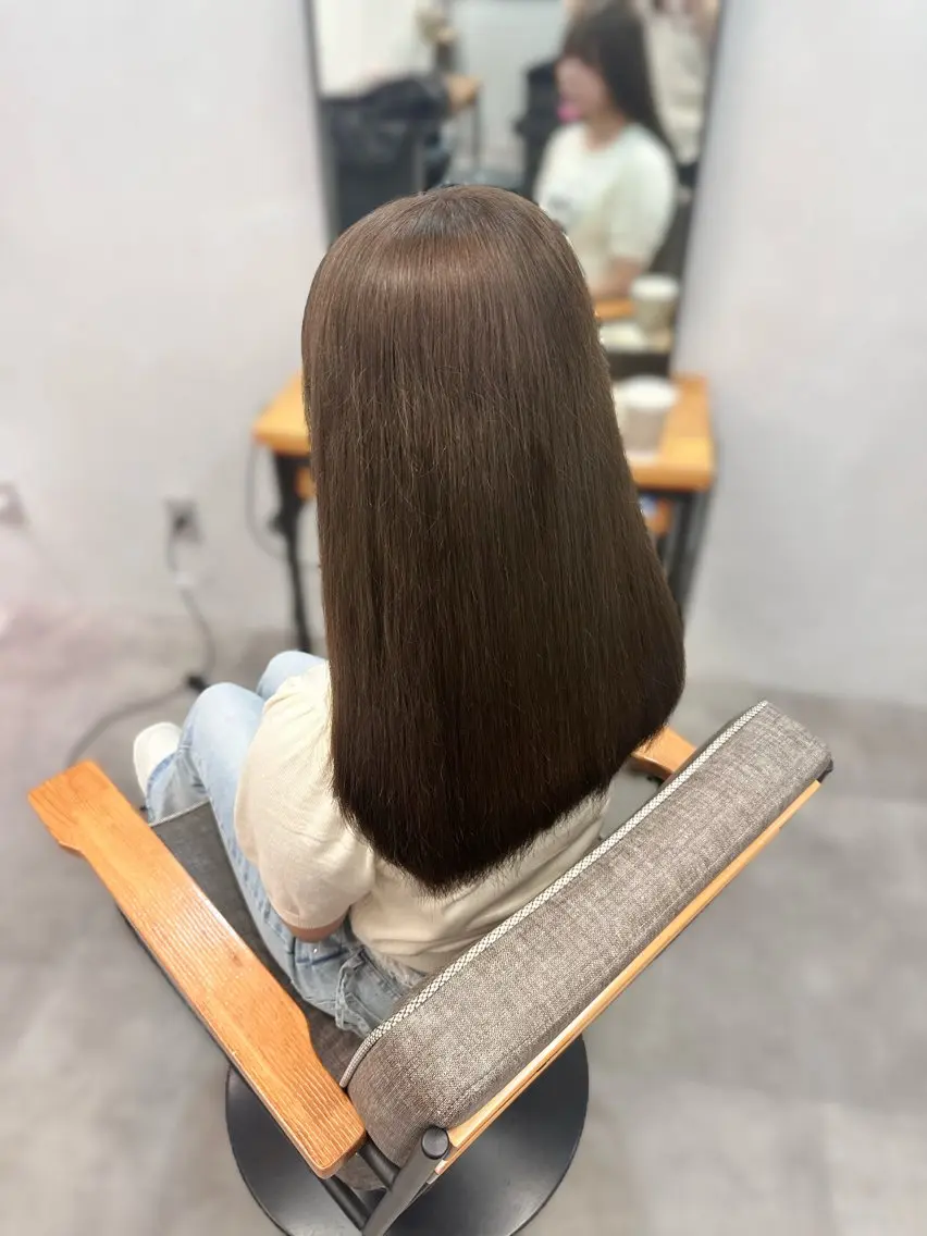 ロング カラー カット ヘアカラー トリートメント hina/レイヤー /ブラウンカラーのヘアスタイル