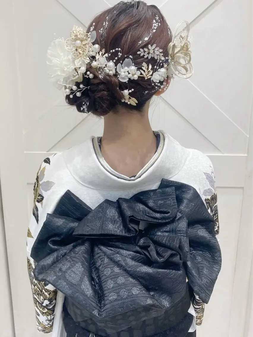 ヘアアレンジ 着付け あやか 白髪ぼかしハイライトのヘアスタイル