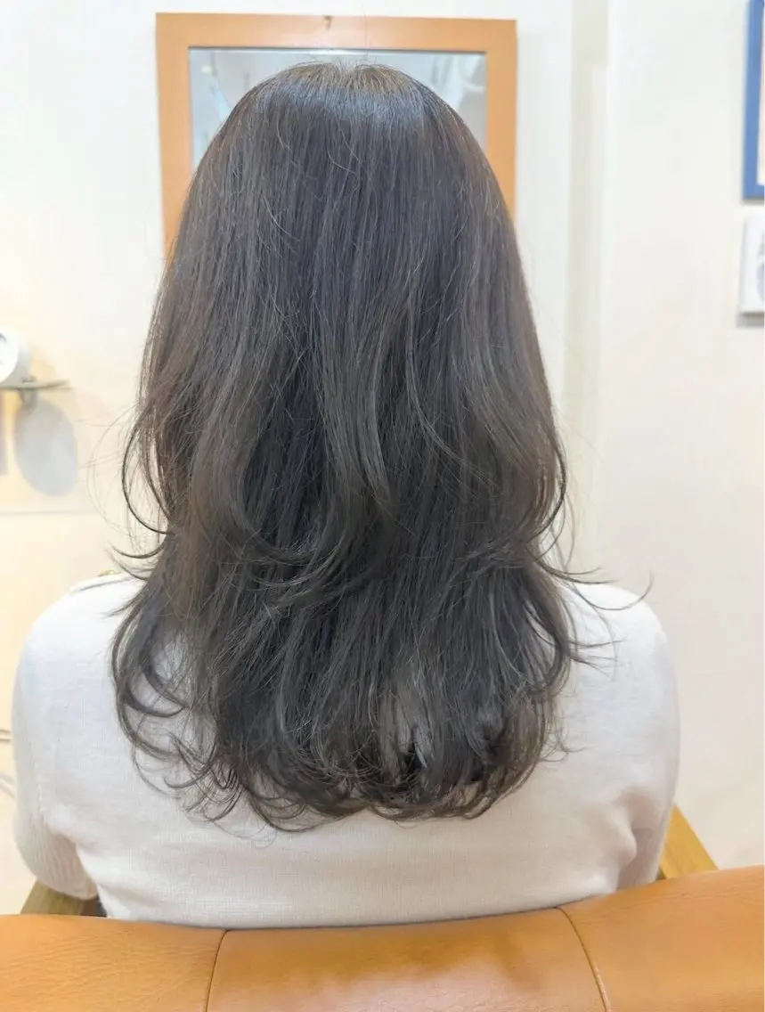 ミディアム アッシュ レイヤーカット カット ヘアカラー トリートメント SHIBUYA/蒲田 tinoのヘアスタイル