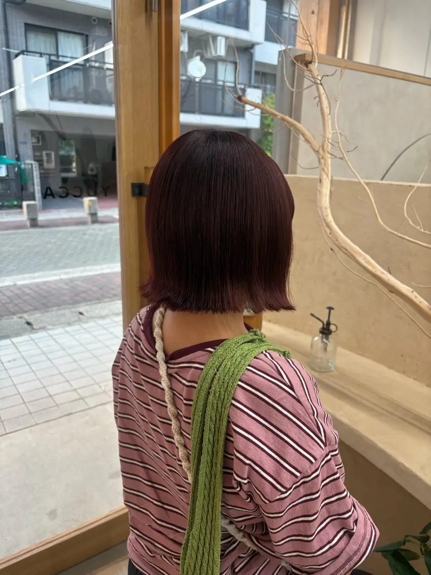 ミディアム -YUCCA- ワカナのヘアスタイル