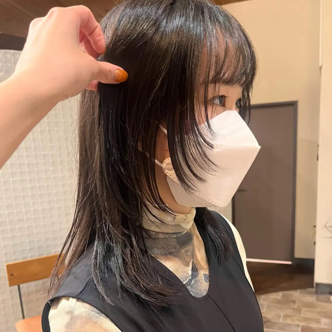 ミディアム レイヤーカット 中村 友香のヘアスタイル