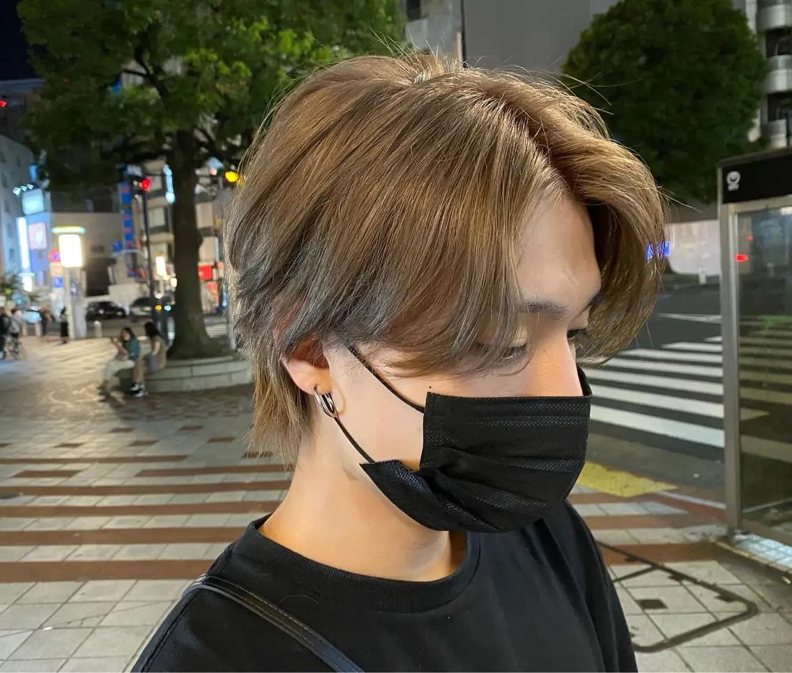 カラー メンズ メンズハイトーン ハイトーンカラー L'wis　比佐野 大地のヘアスタイル