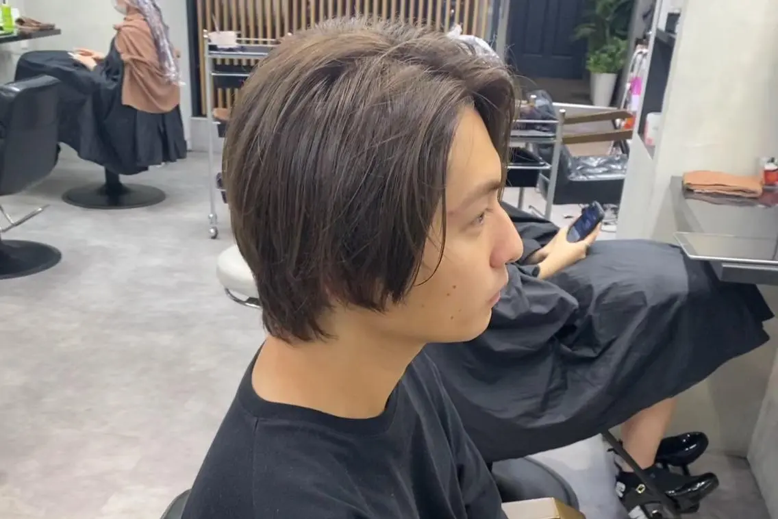 ミディアム カラー メンズ メンズブリーチ アディクシーカラー ブリーチ 透明感カラー 似合わせカット カット ヘアカラー 半個室メンズ カット🥕羽鳥淳妃のヘアスタイル