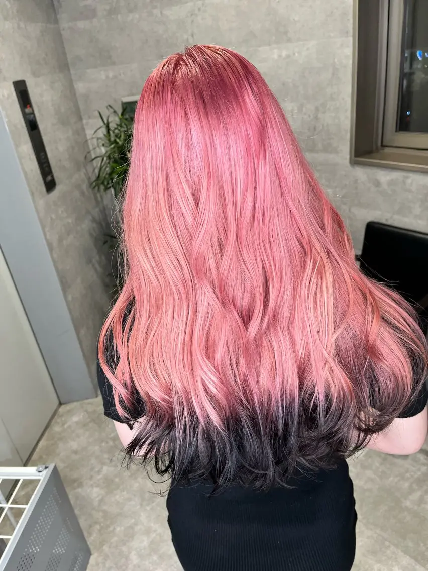 ロング カラー ヘアカラー トリートメント 山田 新宿ブリーチカラーのヘアスタイル