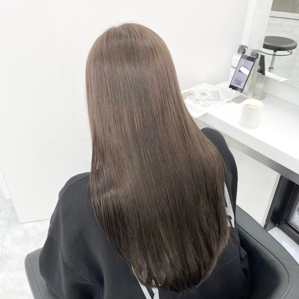 ロング カラー ヘアカラー トリートメント 透明感ベージュ🤎 manami👒🌿のヘアスタイル