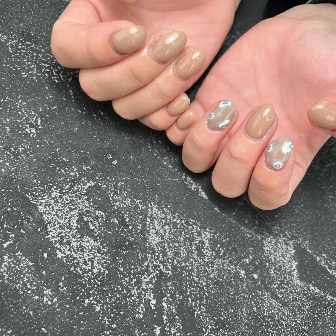 ネイル アートネイル ニュアンスネイル オフィスネイル シンプルネイル ハンドネイル Quee Stllaのネイルデザイン