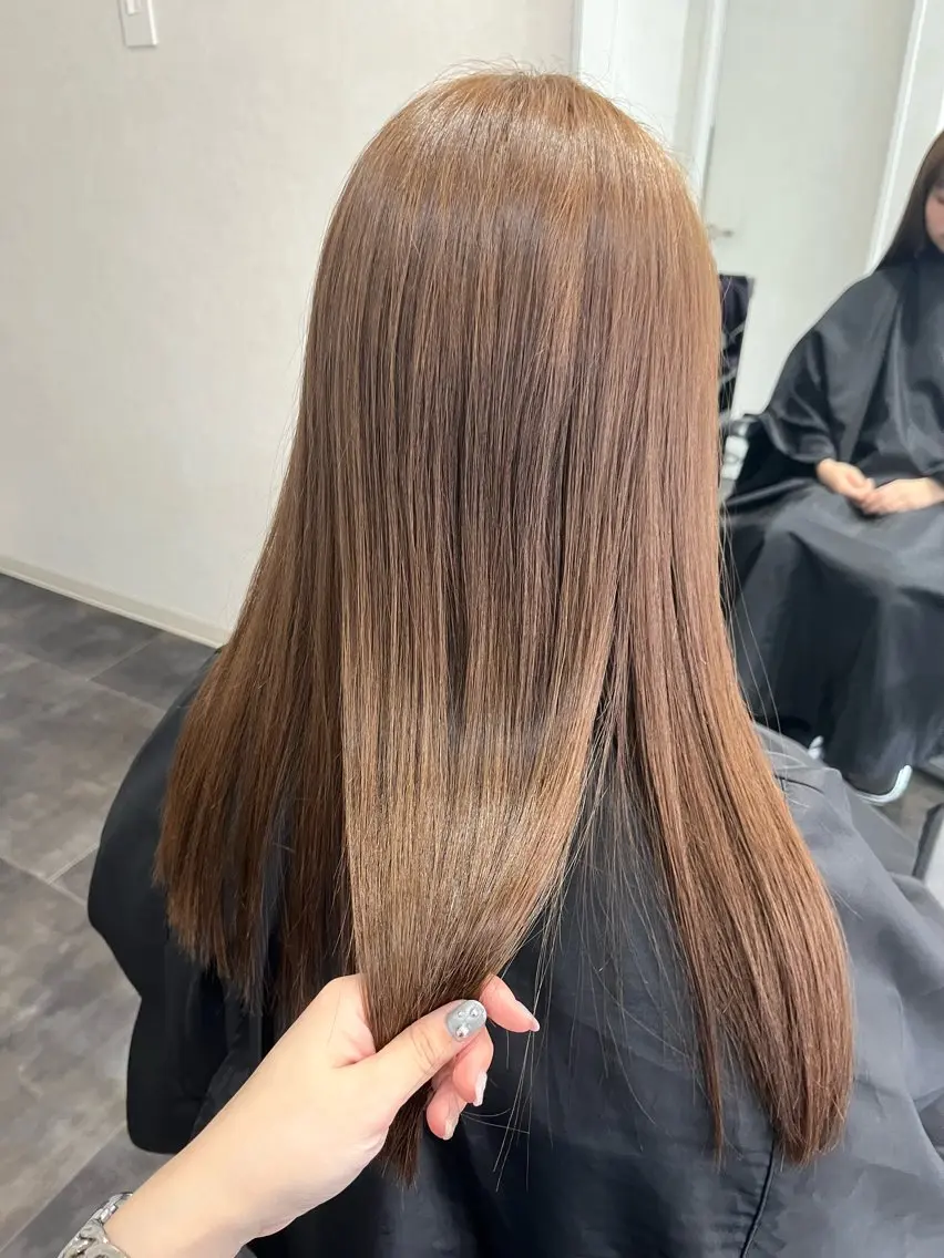 ロング カラー ベージュカラー ブリーチ ダブルカラー ヘーゼル ブリーチなしカラー FERIA あべの yumeho🍭のヘアスタイル