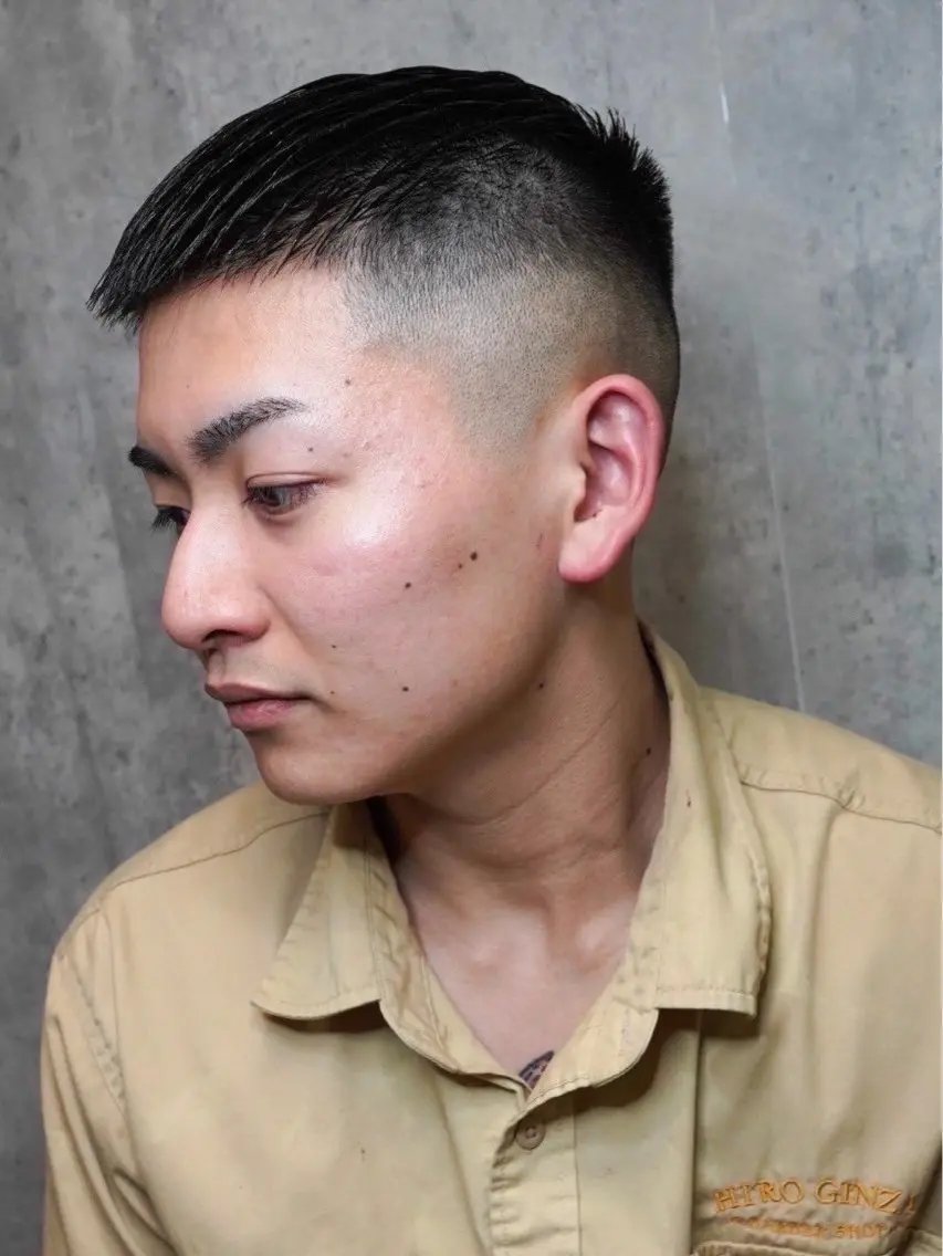 メンズ ヒロ銀座牛山 友晴のヘアスタイル