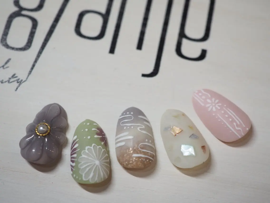 【オーダーネイルチップ】成人式や結婚式に!💅🏻の写真