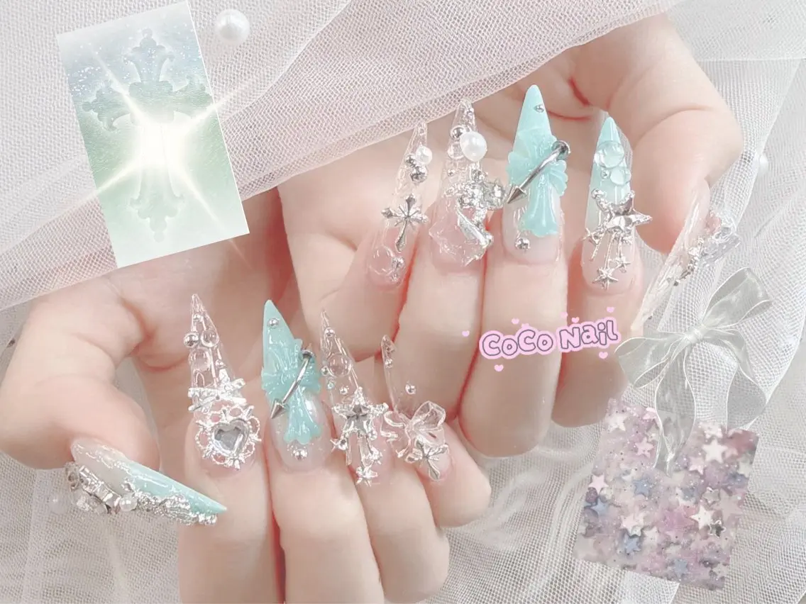 ロング カラー シルバー 韓国風ヘア ロング coco nail 長さ出し専門店のネイルデザイン
