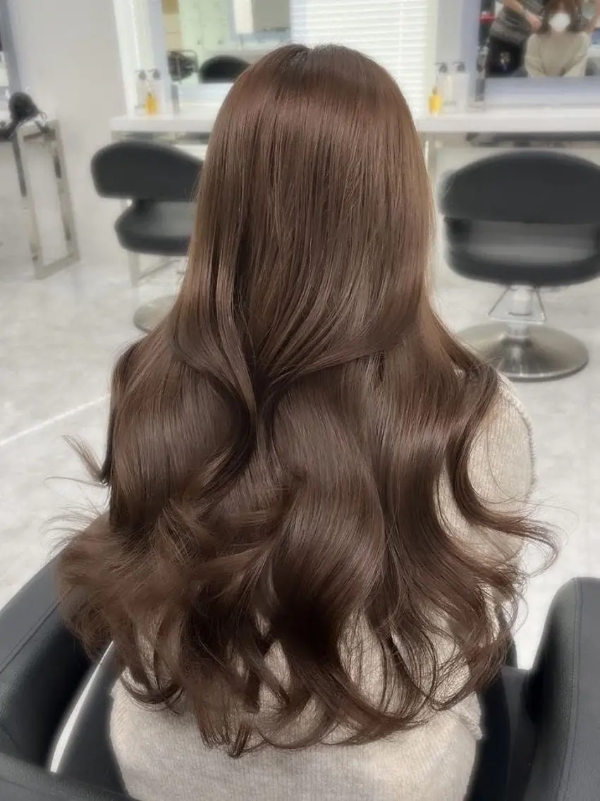 カラー オリーブ/ワンホン SHIONのヘアスタイル
