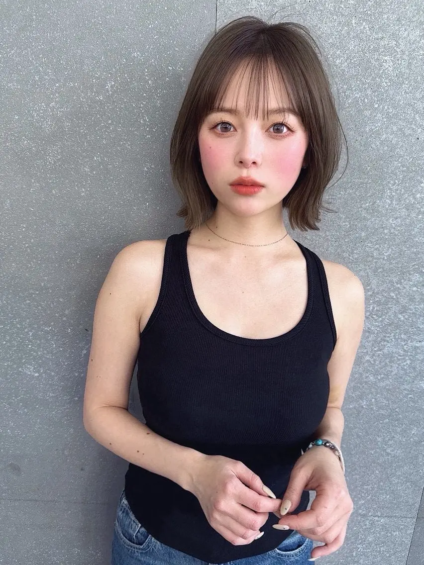 ミディアム カラー ブリーチ 透明感カラー ダブルカラー グレージュ ブリーチなしカラー ヘアカラー トリートメント 加藤 祐莉奈のヘアスタイル