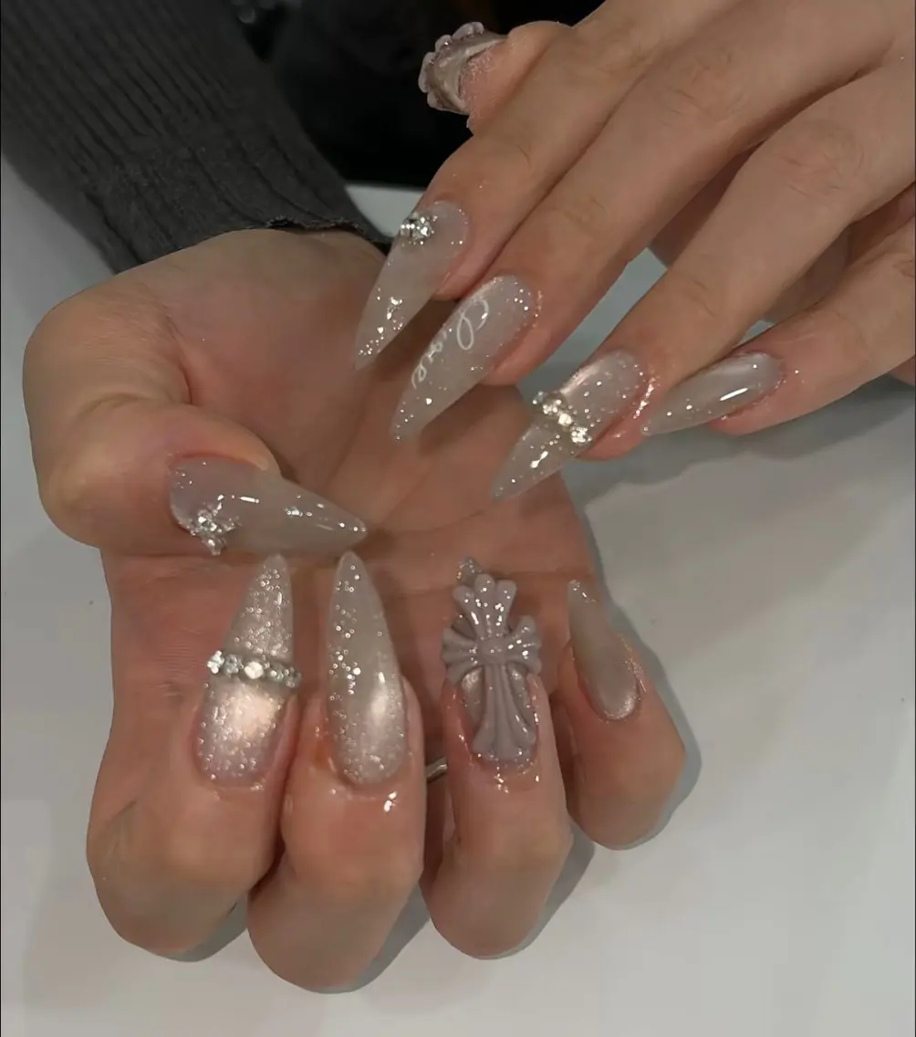ネイル 持ち込み リボン NiJi Nailsのネイルデザイン