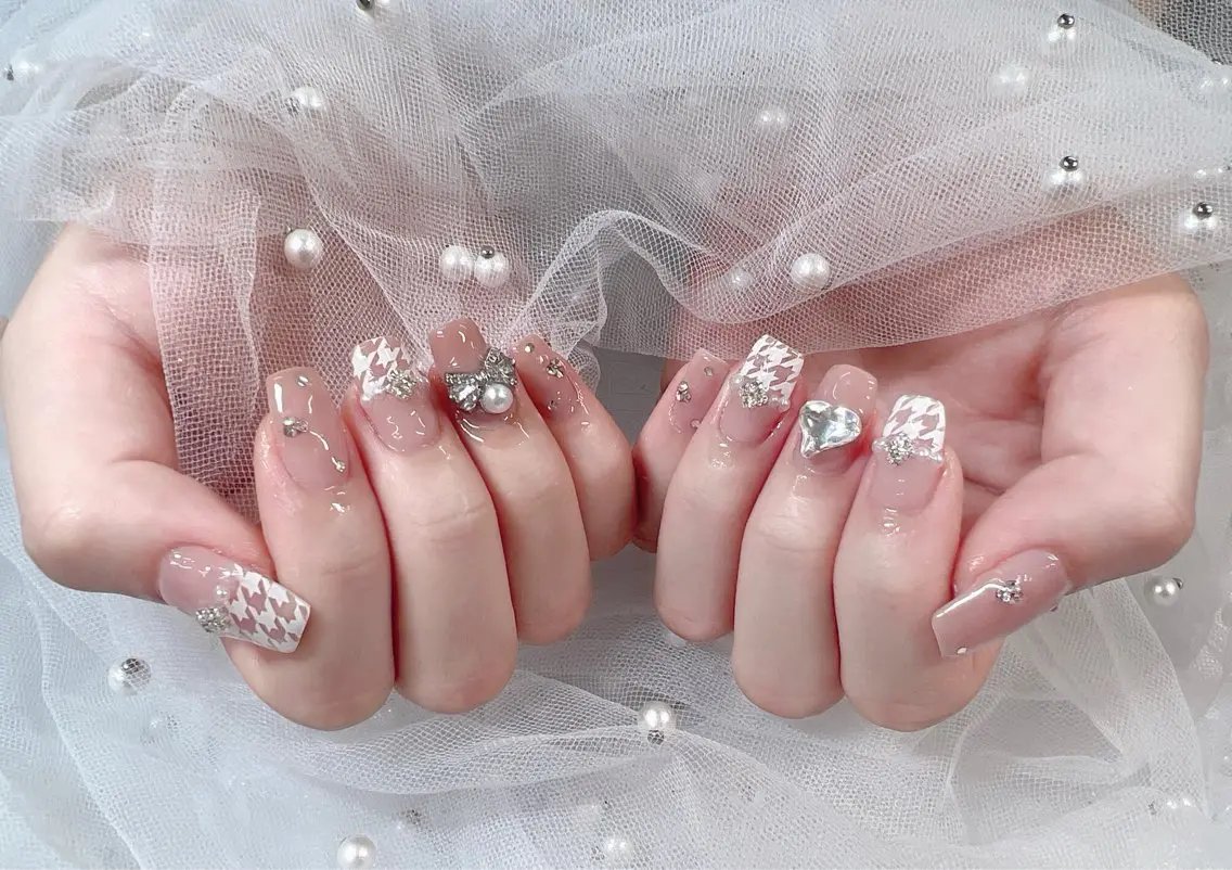 ネイル Minéa nailのネイルデザイン