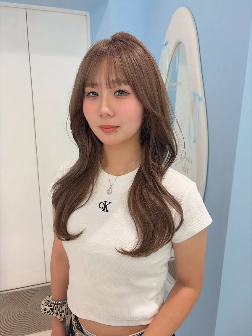 セミロング 🧡LANA/栄/ レイヤー/ラテカラーのヘアスタイル