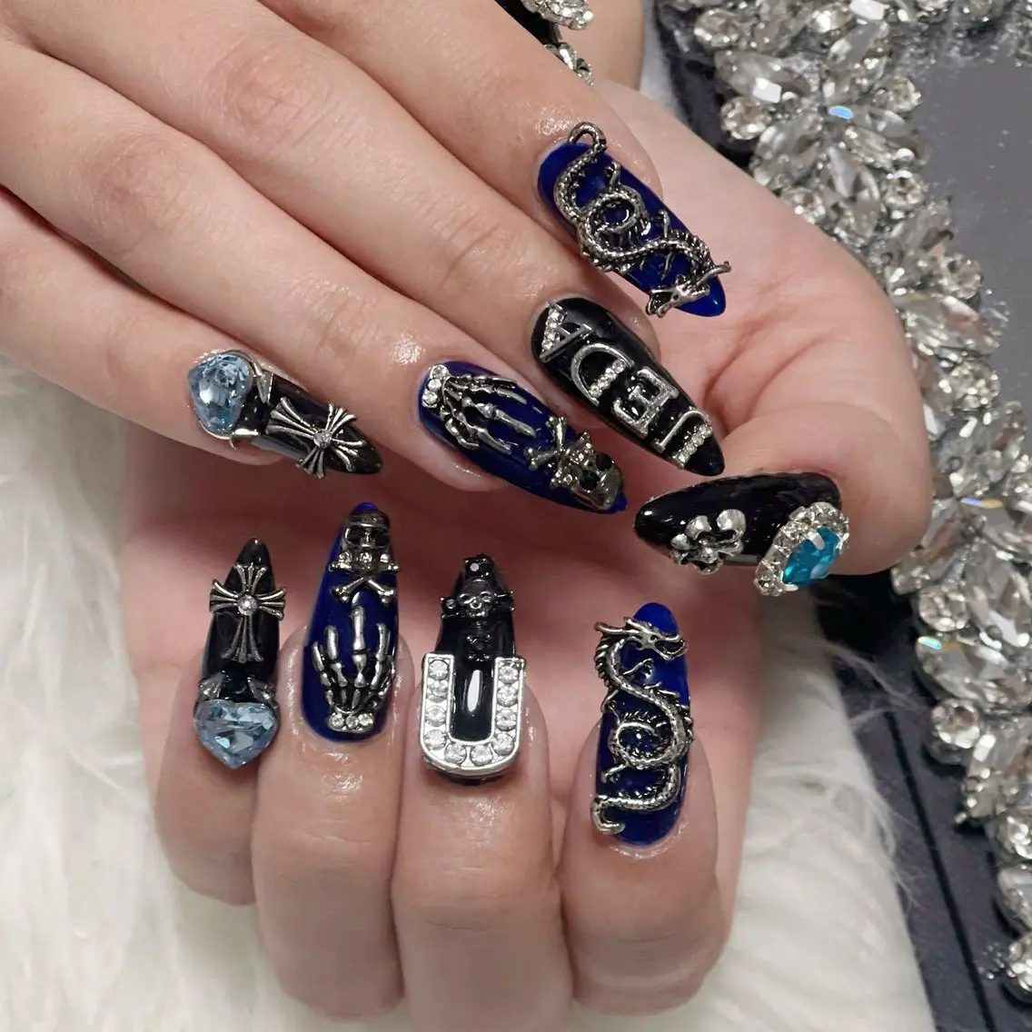 ネイル オーロラネイル 長さ出し フラッシュネイル フレンチネイル ジェルネイル ハンドネイル Amee Nail Salonのネイルデザイン