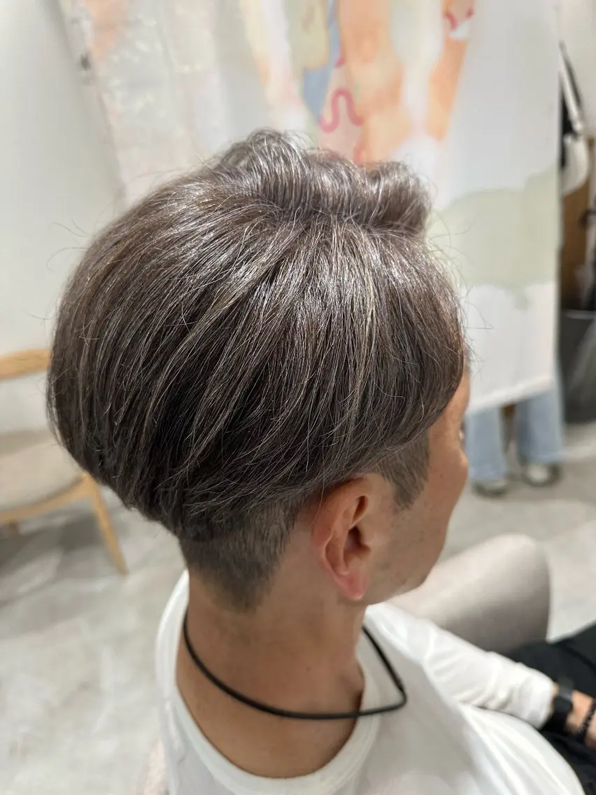 ショート カラー メンズ メンズハイライト ハイライトカラー ハイライト カット ヘアカラー 💎メンズパーマ特化 🥇メンズのプロのヘアスタイル