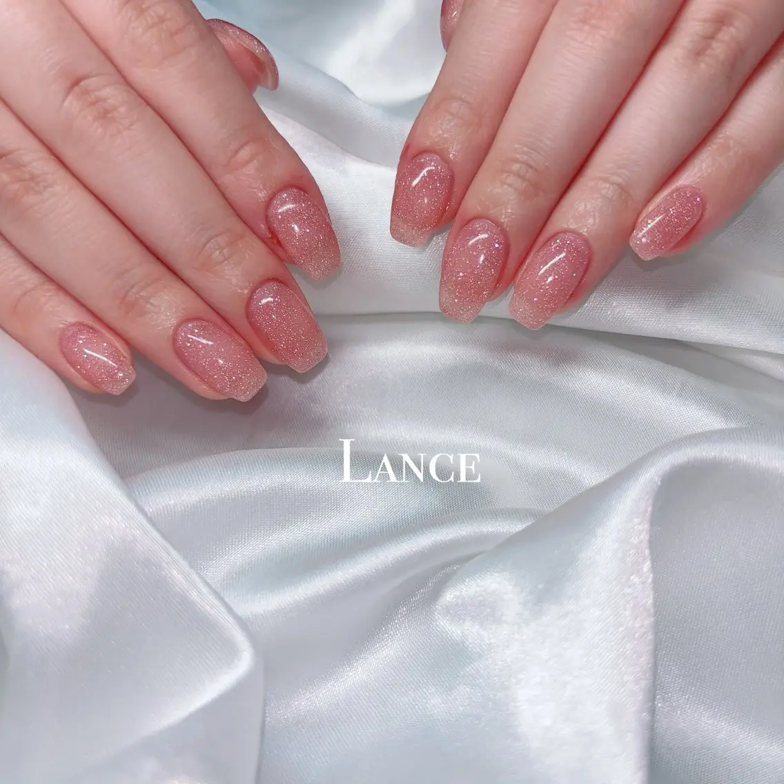 ネイル キラキラネイル 韓国ネイル 春ネイル ワンホンネイル 冬ネイル ハンドネイル Lance nailのネイルデザイン