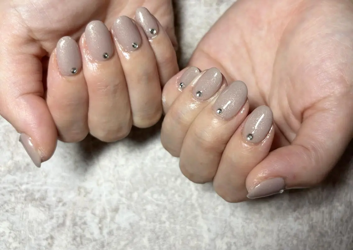 ネイル ワンカラーネイル ストーンネイル ハンドネイル Nail Salon miriのネイルデザイン