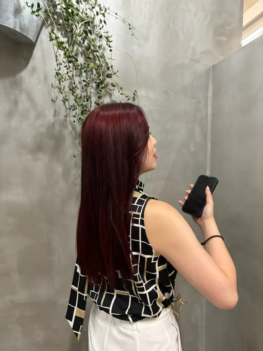 カラー ブリーチ ブリーチなしカラー レッドカラー 古川 未優のヘアスタイル