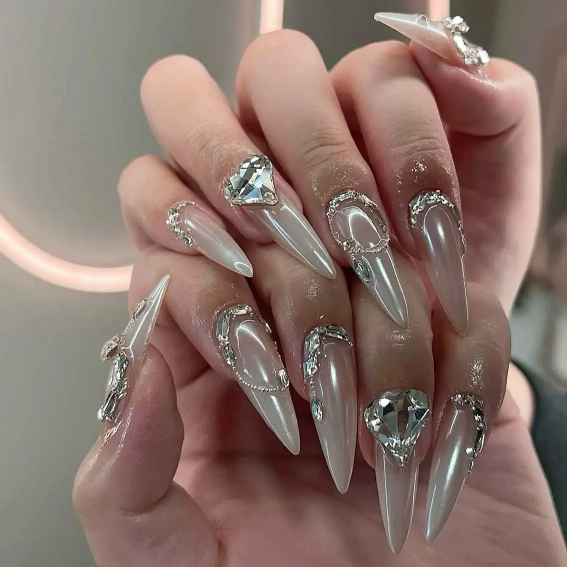 ロング T&D NailSalonのネイルデザイン