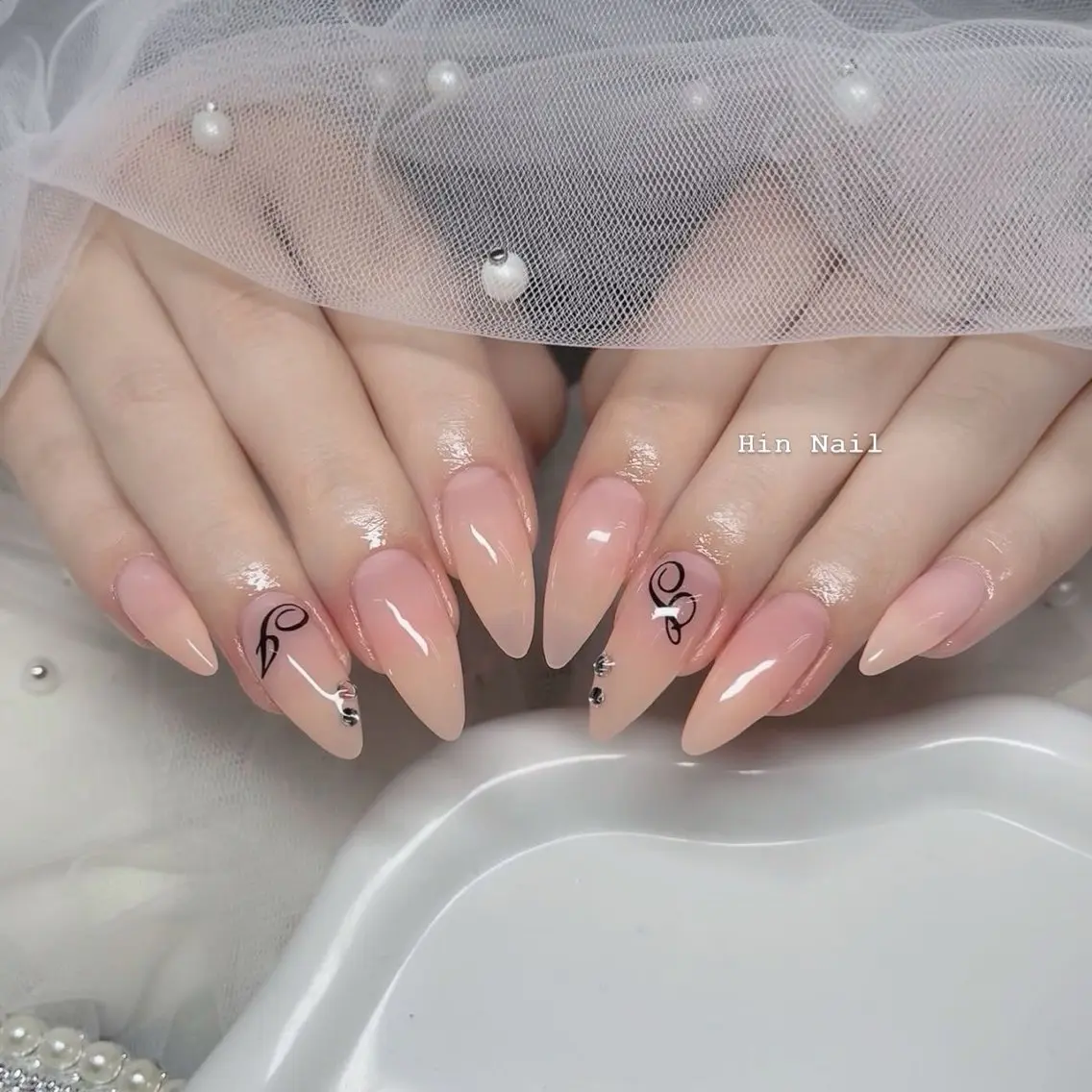 ネイル ハンドネイル HIN NAILのネイルデザイン