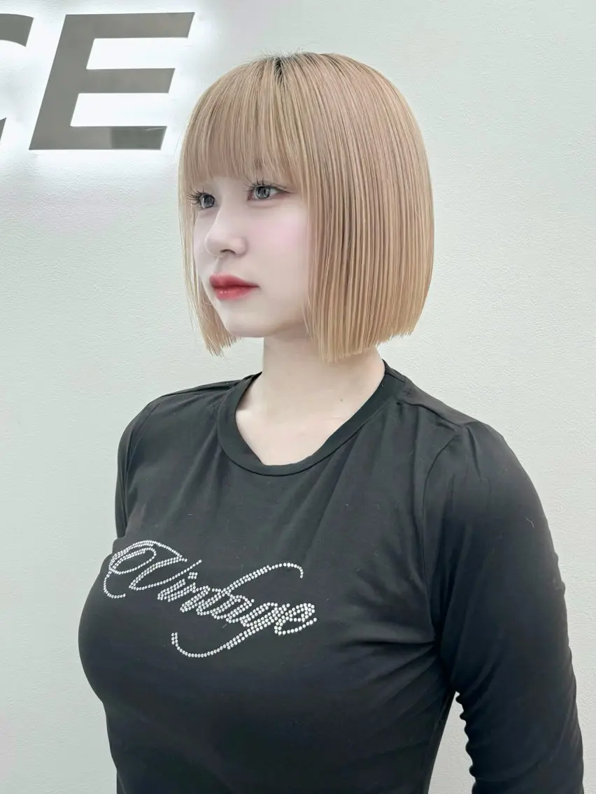 ショート カラー ヘアアレンジ カット 縮毛矯正 トリートメント ヘアセット 縮毛矯正🤍 ボブ/ HIKARIのヘアスタイル