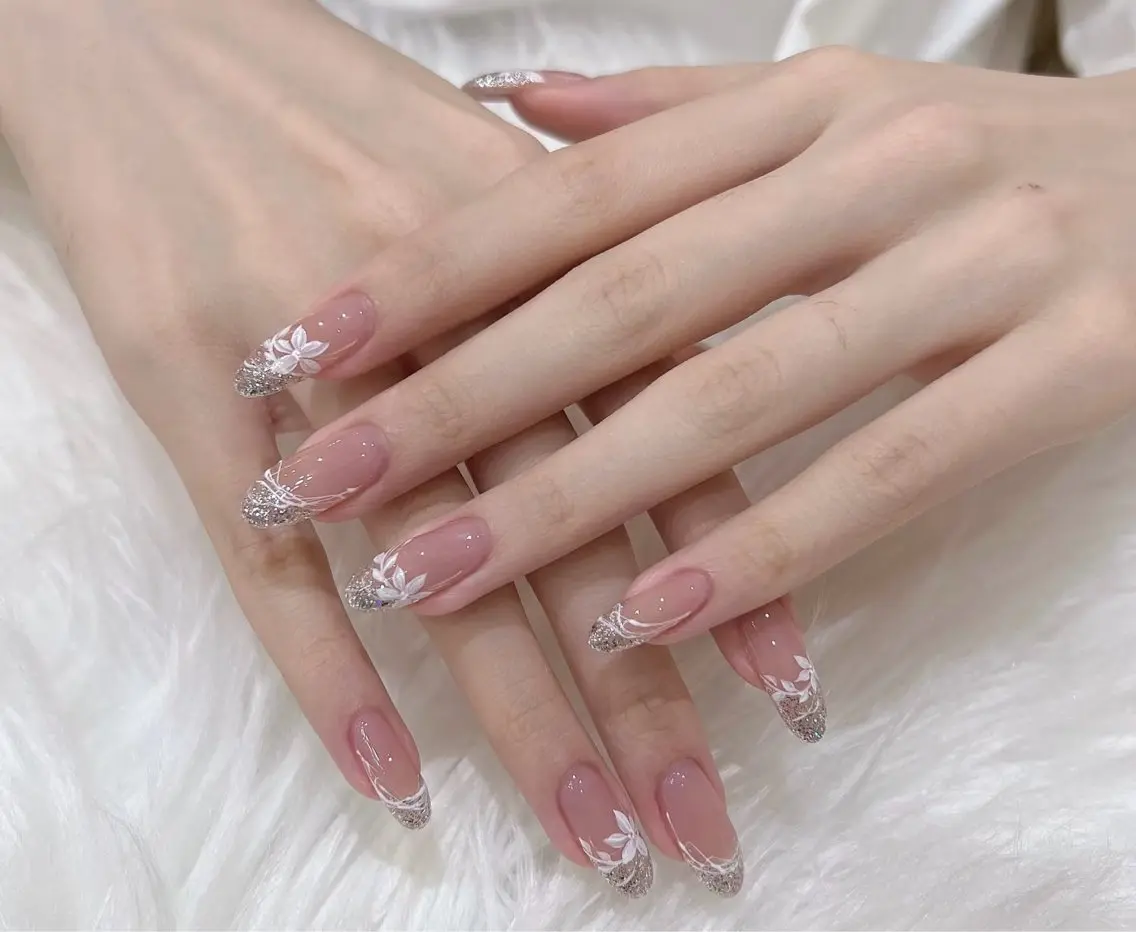 ネイル ハンドネイル Romosa Nailのネイルデザイン