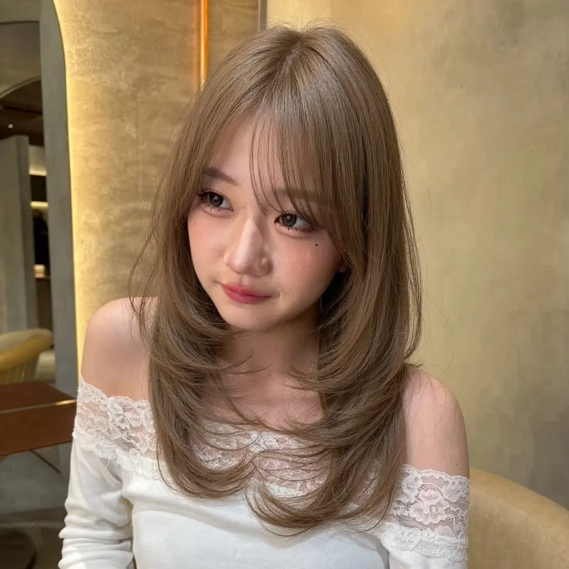 セミロング カット ヘアカラー トリートメント 🦋高屋敷陸🦋 レイヤー/ハイトーンのヘアスタイル