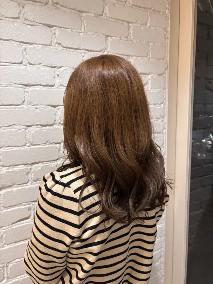 セミロング カワサキ ミクのヘアスタイル